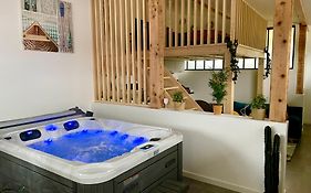 Loft Avec Jacuzzi Et Terrasse Prives